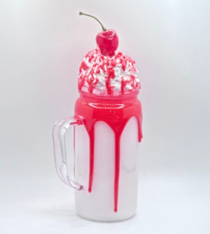 16oz milkshake tumbler with drizzle